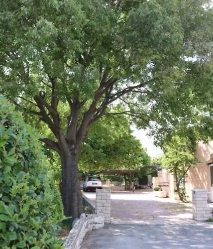 Neyra Apartament *